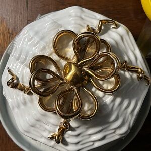 Bellini Ceramic Gold Bow White Basketweave Lidded Jewelry Trinket Box Italy